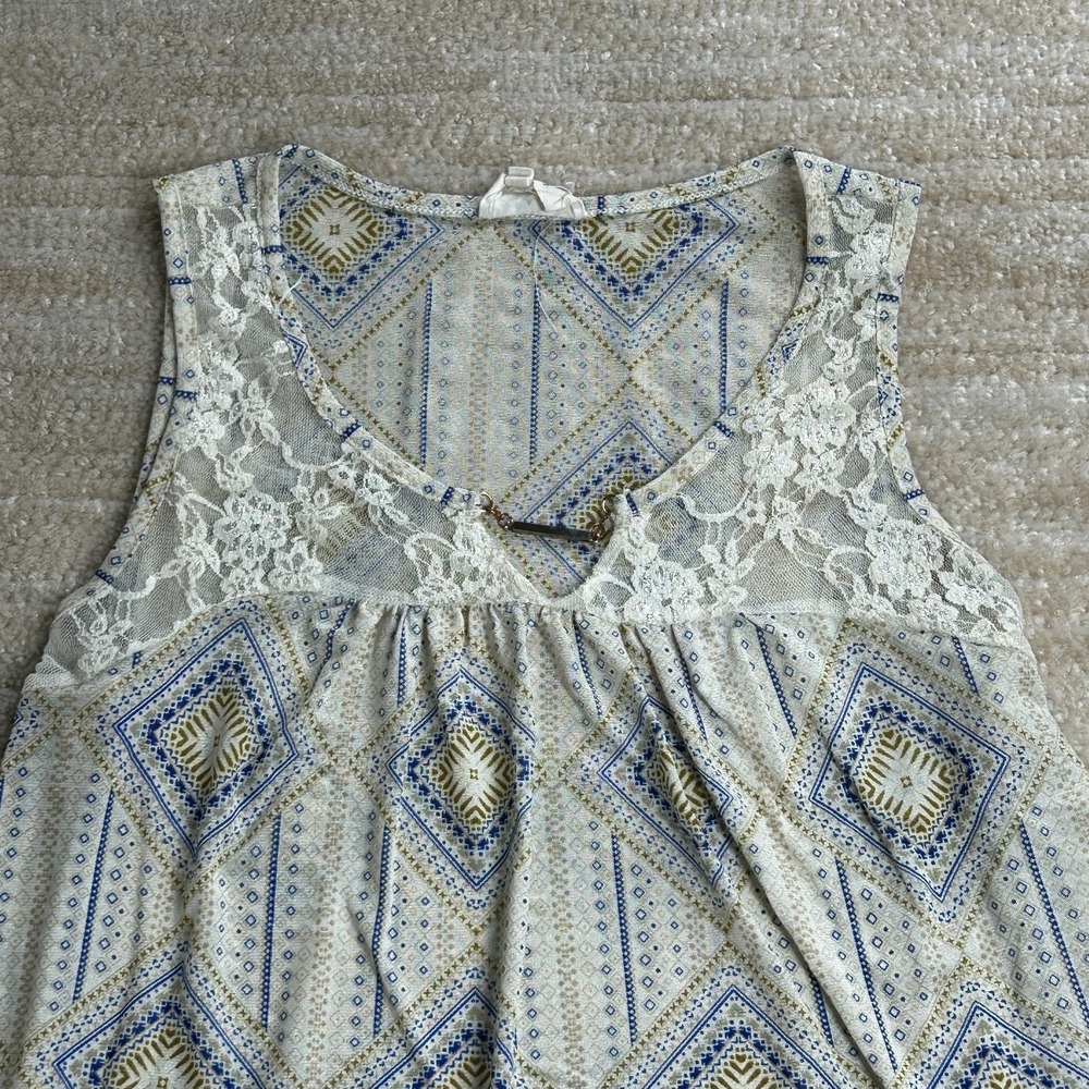 Ember Missy Women Blue Gold Geometric Lace Accent Sleeveless Blouse MSBT4497MT M